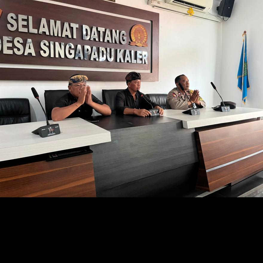 PERTEMUAN MAHASISWA UNHI DENPASAR DENGAN APARATUR DESA 